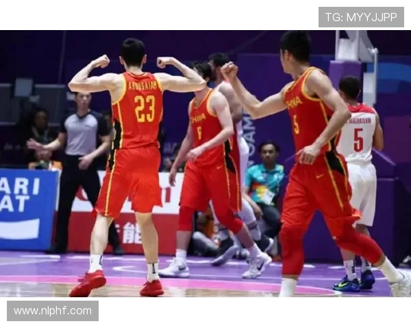 足球俱乐部与CBA篮球俱乐部运作机制对比