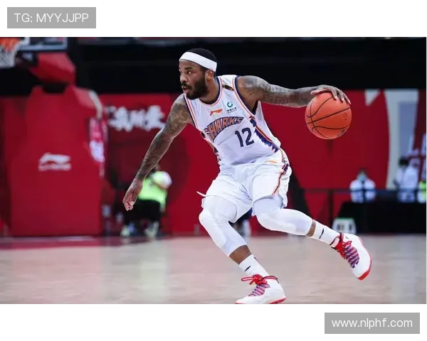 上海CBA球队邓蒙球员表现及球队贡献评析 上海CBA球队邓蒙球员表现及球队贡献评析