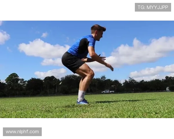 足球训练中的跑步与爆发力结合练习