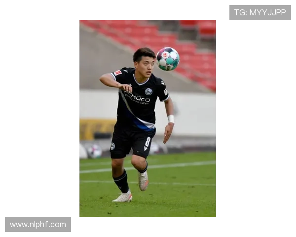 德甲球队球员喜爱的蛋糕店及训练后休闲生活