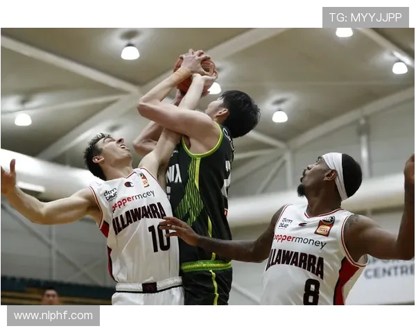 阿根廷对阵伊朗下半场激战全景解析与关键时刻回顾战术博弈深度观察 阿根廷对阵伊朗下半场激战全景解析与关键时刻回顾战术博弈深度观察